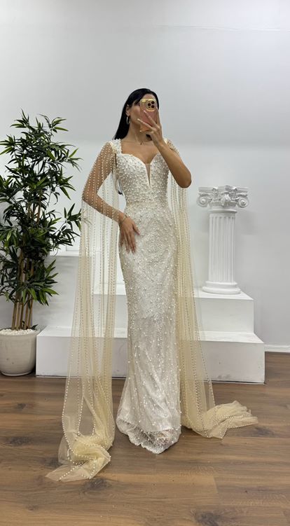 Ekru Kollu İnci Süslemeli Abiye Elbise